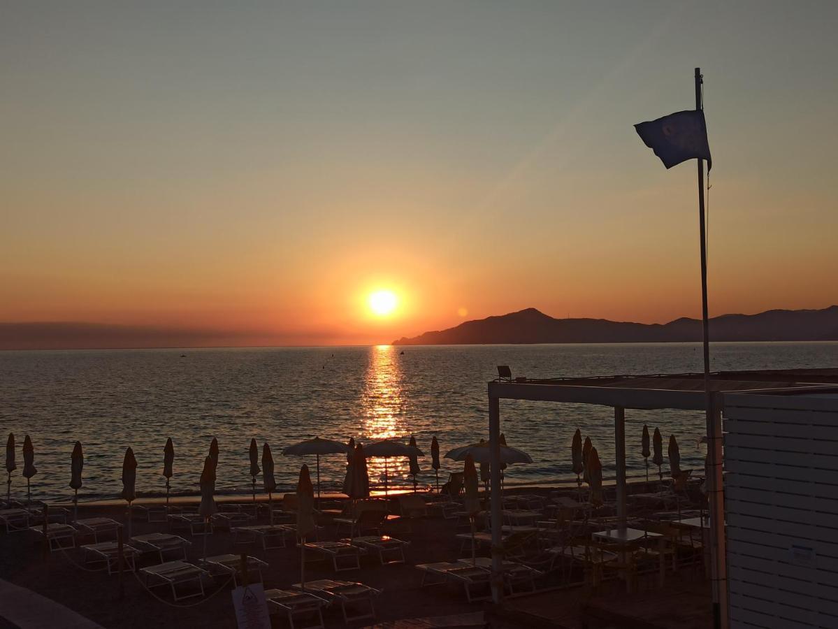 Il Glicine Cozy Appartamnent, Near Sestri Levante Between Cinque Terre E Portofino 卡萨察利古勒 外观 照片